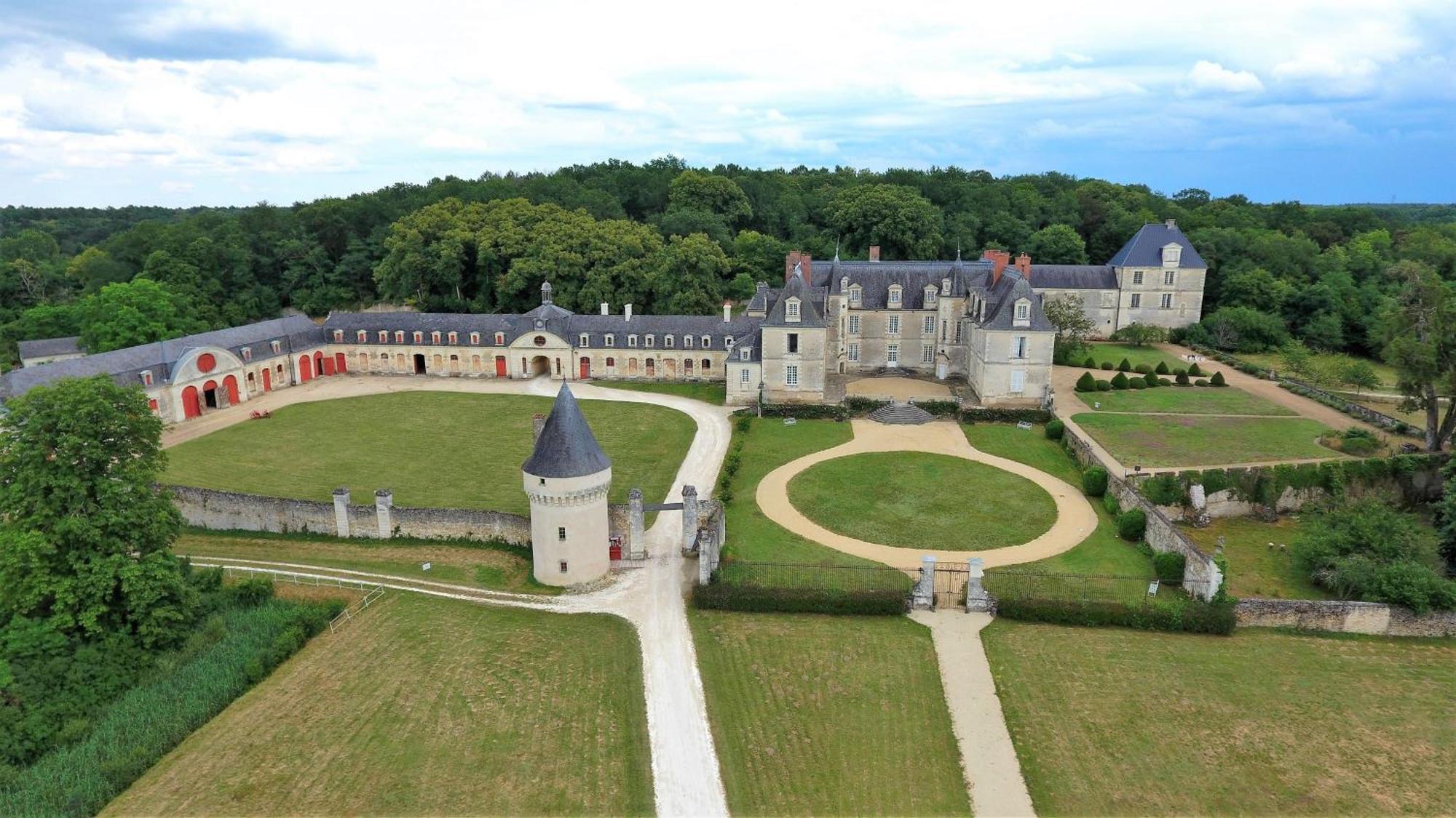 Chambres D'Hotes Au Chateau De Gizeux Luaran gambar